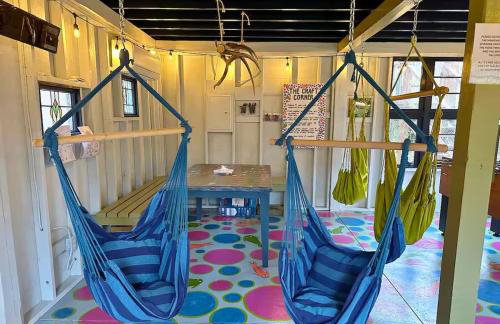 Blueberry Farm Cottage, Hot Tub, Creek, Game Room - Foto 6