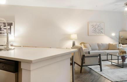 Landing Modern 1BD Clubhouse Rooftop Lounge - Foto 12