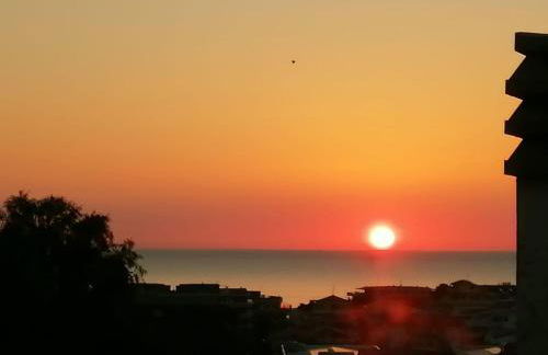 Ampio attico vista mare tra comfort e tranquillità - Foto 8