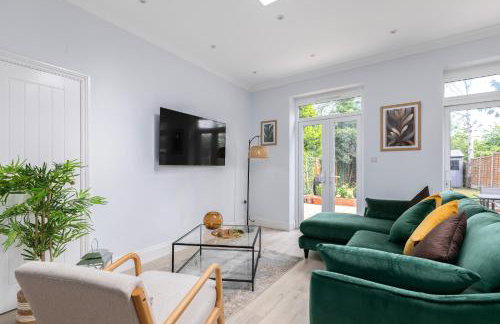 5 Bedroom, 3 Bathroom Modern House with Garden near Hampstead Heath Sleeps 10 - Foto 12