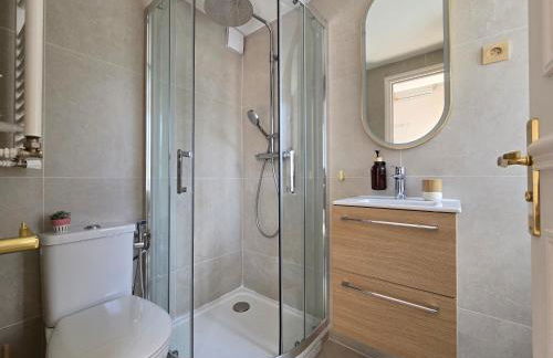 LV2 Au cœur de l'Avenue des Champs-Elysées Arc de Triomphe - Foto 4