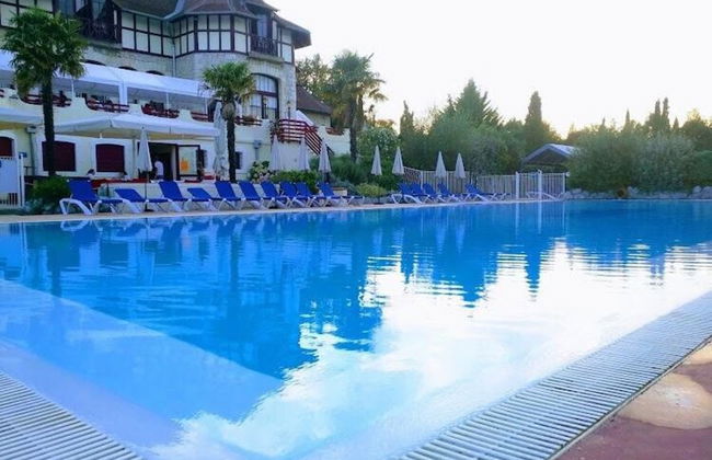 Beautiful Holiday Home With 2 Pools - Foto 20