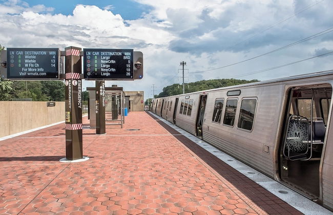 Class Home by DC Fedex Field and UMD - Foto 49