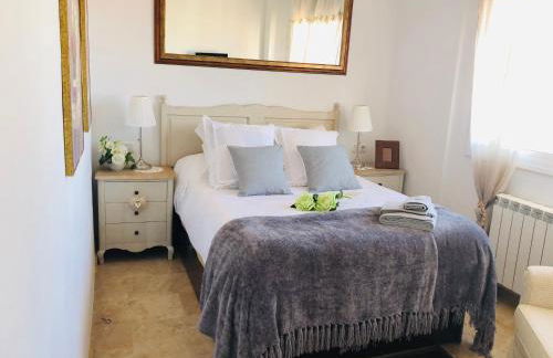 Apartamento con terraza y piscina en Malgrat de Mar - Foto 9