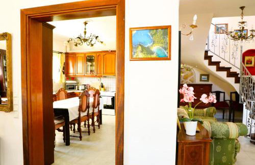 Private Villa AKOBARA, 2km from city center - Foto 20