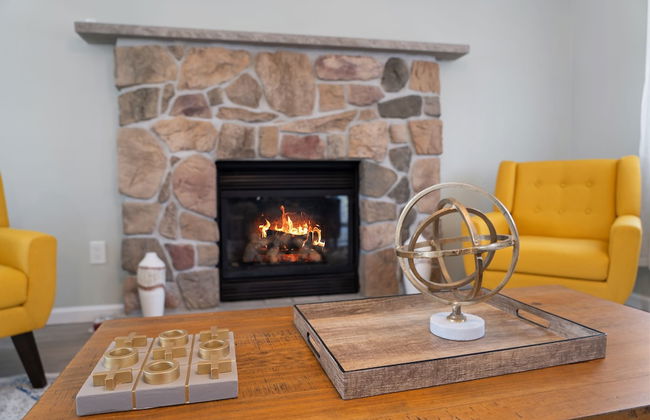 Amazing Vacation House In Poconos~hottub~game Room 6 Bedroom Home - Foto 40