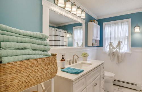 Coastal Retreat with Large Yard Less Than 1 Mi to Dtwn Saco! - Photo 12