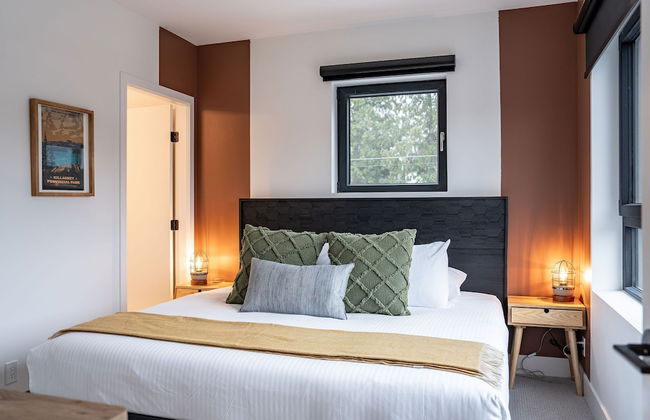 Hemlock Hangout By Revelstoke Vacations - Photo 3