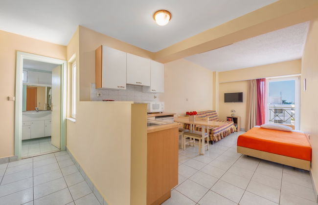 Pavlos Hotel - Photo 20