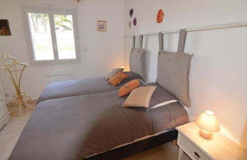 Denneville Coastal Escape with garden - Foto 13