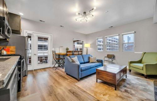 Cle Suites 1BR 1BA 5 min Walk to Cle Clinic #7 - Foto 1