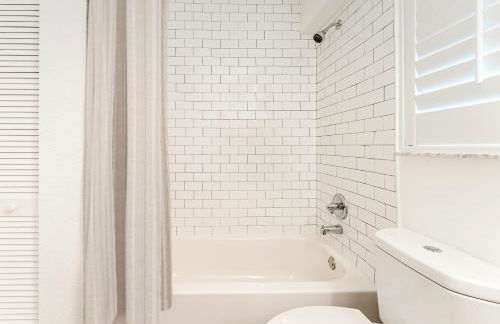 Palm Beach Oasis with BBQ, Htd Pool and Pickleball Ct - Foto 34