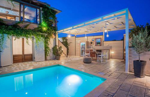 Villa Tramonto with Private Heated Pool, by ZanteWize - Foto 36