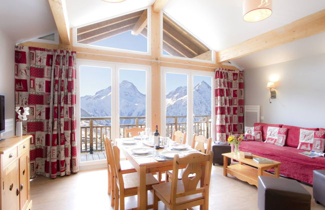 2 bedroom Apartment in Les Deux Alpes with private pool and sauna - Photo 2