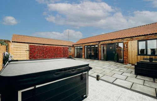 Elegant Barn Retreat with jacuzzi - Foto 29