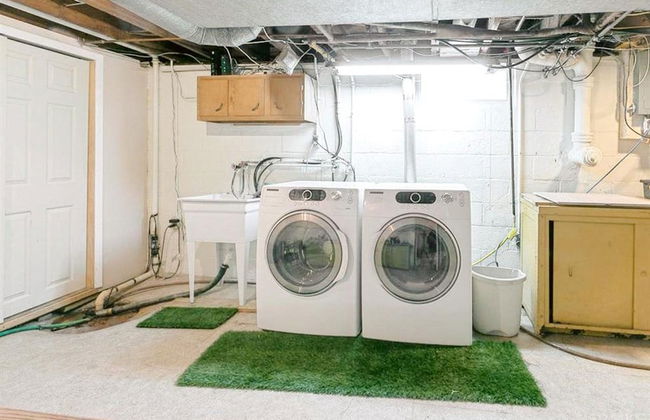 3 Bedroom Home 7 Blocks From ND Firepit 54231 - Foto 13