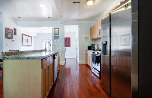 Spacious, Relaxing, 4 Bd 3.5 Ba Home In Petworth! - Foto 32