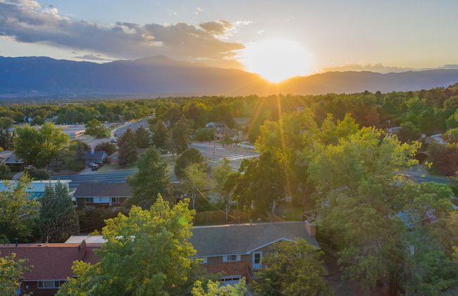 Palmer Park Trails & Space 4 Bdrm Cntrl Location - Foto 62