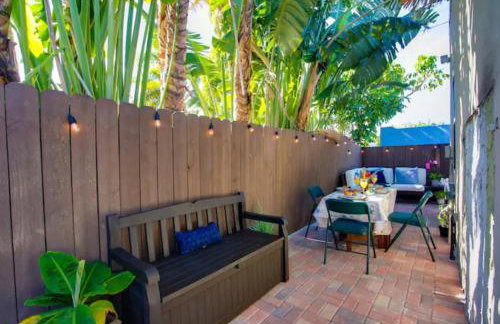 Elegant 4BR Home Guest House Private Yard - Foto 50