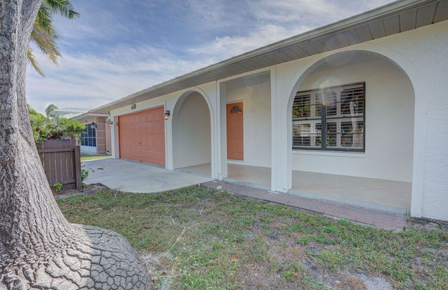 Milano Vacation Rental: Newly Renovated 3-BR Home with Private Pool, Hot Tub, and Pet-Friendly Front Yard. Minutes from Vanderbilt Beach - Photo 21