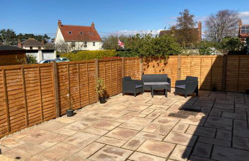 Wristland Court, Watchet - Photo 9