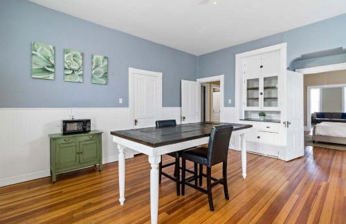 Pet-Friendly Benton Park 1BR Apt with Private Backyard - Foto 22
