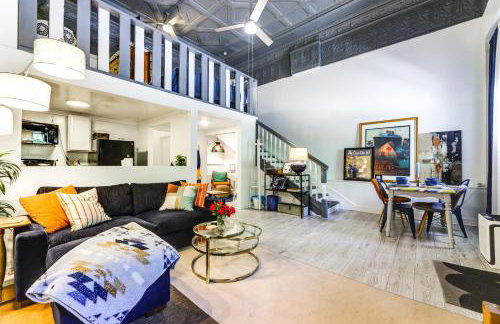 7 Mi to Dtwn Charming Couples Cove in Cincinnati - Foto 1