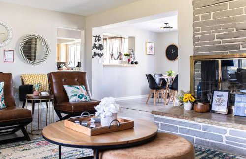 1mi to ND, King Beds, Easy Parking, Pet Friendly, Huge Fenced Yard for Games - Foto 35