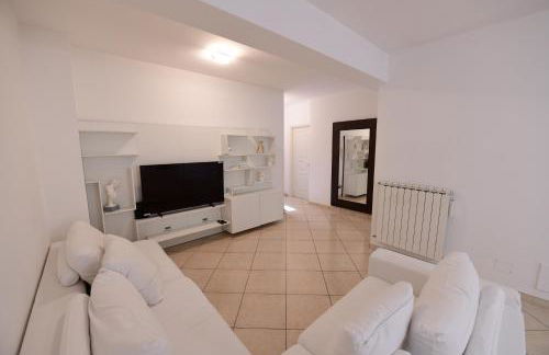 Home & Corso Elegant City Stay Avellino -Casa Vacanza con Terrazza Privata - Foto 14