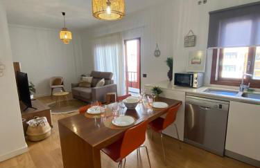 Cozy apartment with pool, parking and sea view - Foto 11