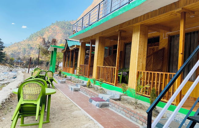 Tirthan Holidays Cottage - Foto 16