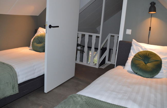 Nice Holiday Home With Terrace - Photo 2