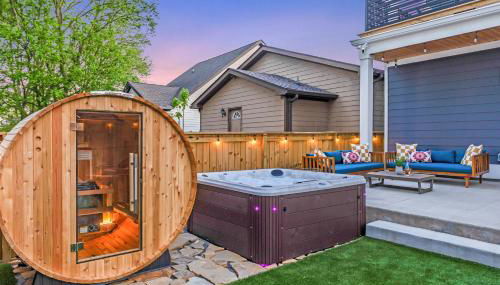 The Morrison - Karaoke Theater Backyard Oasis - Foto 2