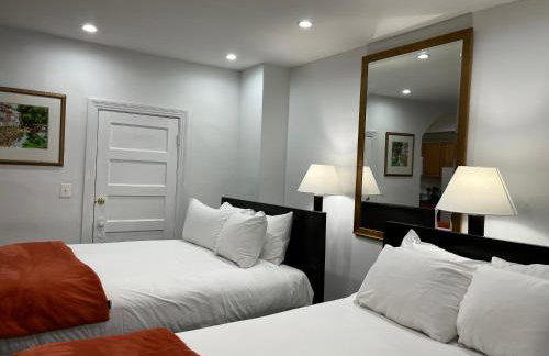 Gorgeous Refurbished 1Bdrm and 1Den Home - Foto 16