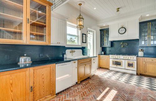 Luxe Pine Island Living Historic Old Florida Gem! - Foto 13