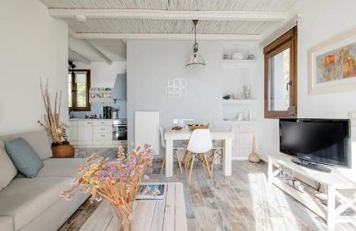 Anio Residence - Rustic Modern with Sea and Mountain View Terrace - Foto 3