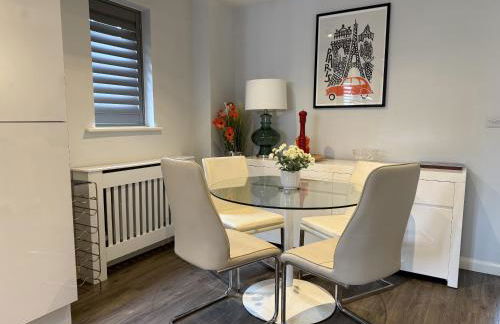 Spacious 3 Bed House in Horsham - Foto 3