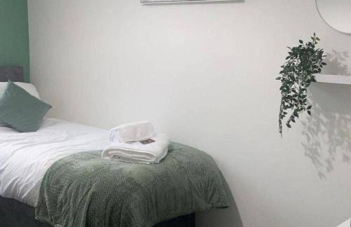 2 Bed Flat - Sleeps 5 - Parking - Wifi - Photo 10