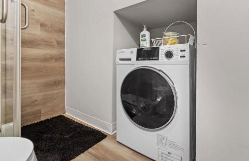 Classic 2BR Detroit's Sugar Hill - Foto 9