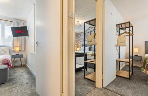 Spacious White House with parking, garden, Wi-Fi - Photo 17