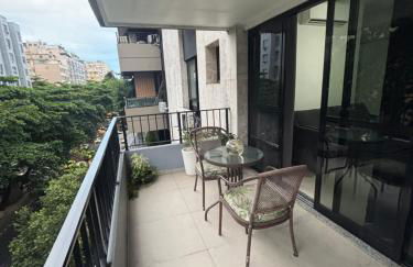 Apt perto da praia c vaga e arrumadeira e janelas anti ruídos - Foto 39