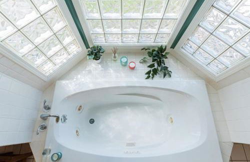 4 Bedroom 2 and a half bath that Sleeps 8 Near it all Ford Telegraph - Foto 28