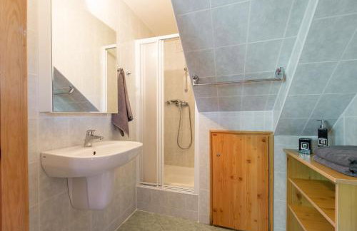 Dom nad jeziorem Sapowice - Foto 16