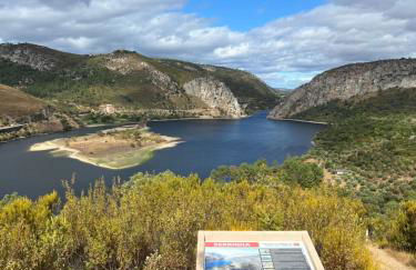 Montesinhos - Foto 32