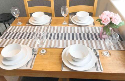 Central Stylish 2Bedroom flat with free parking - Foto 6