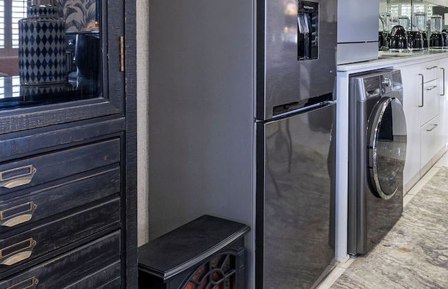 Clifton YOLO Spaces – Clifton Mansion Villa - Photo 61