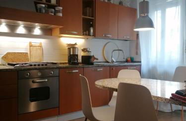 Ampi spazi, a piedi in centro. - Foto 2