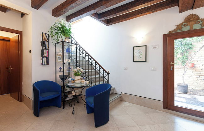 Santa Margherita Guesthouse - Photo 4