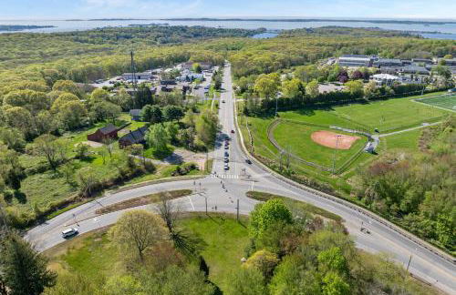 Exceptional Contemporary Retreat with 4 King Beds in Mystic CT - Foto 52