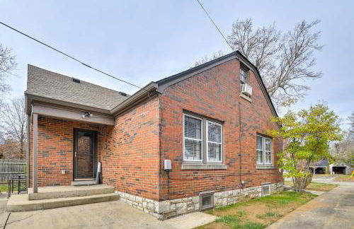Walk to UK Campus Charming Home with Patio! - Foto 28